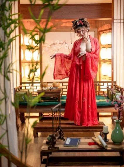 国产丰满主播丝袜勾搭秀_BD国语超清免费观看