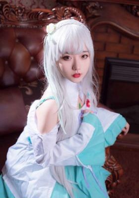 一本无码av出轨人妻丰满_高清电影在线观看