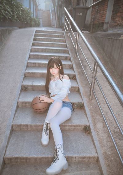 日本人妻亂伦中文字幕在线视频_高清动漫在线观看