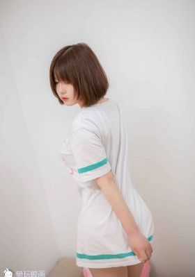 国产野战A片一区二区三区视频_高清完整视频