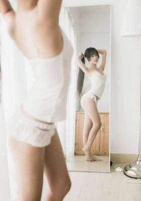 成人亚洲国产播放器网站下载_高清完整版高清视频观看