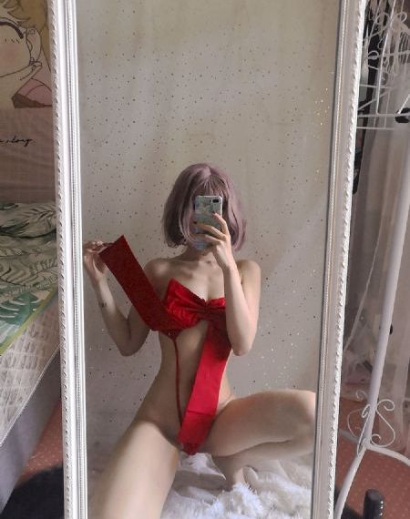 欧美金发大乳videos_720在线播放